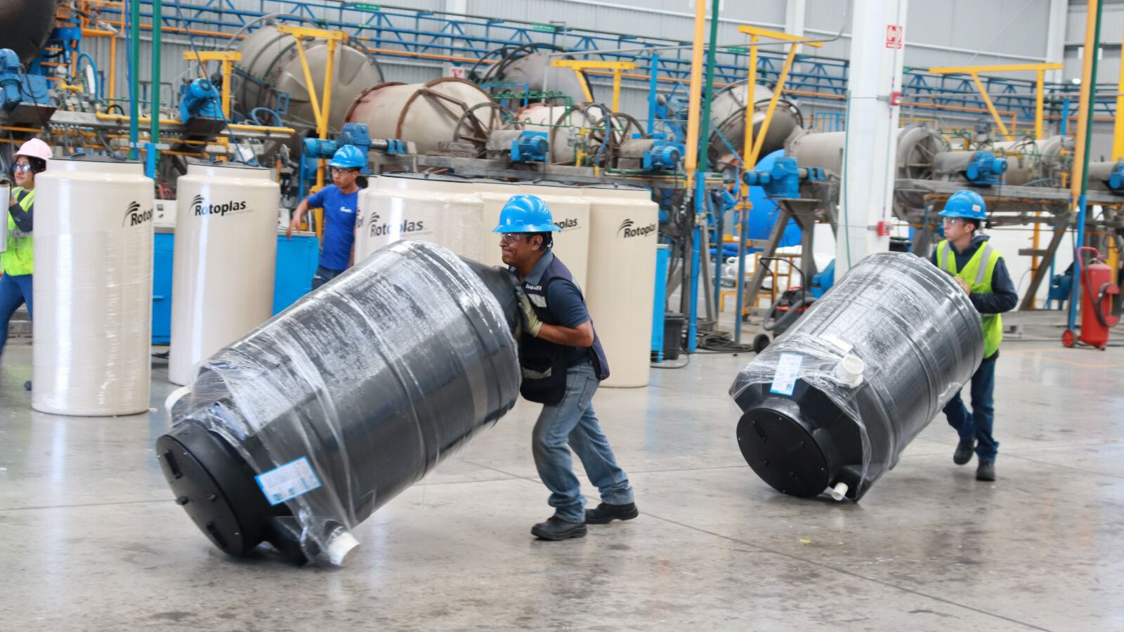 Rotoplas recibe certificación “Hecho en México” reforzando su identidad como empresa nacional