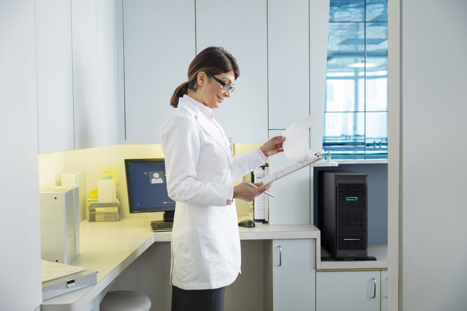 ¿Tu infraestructura de TI está frenando el crecimiento de tu empresa? Es momento de modernizarla con HPE y Azure Local