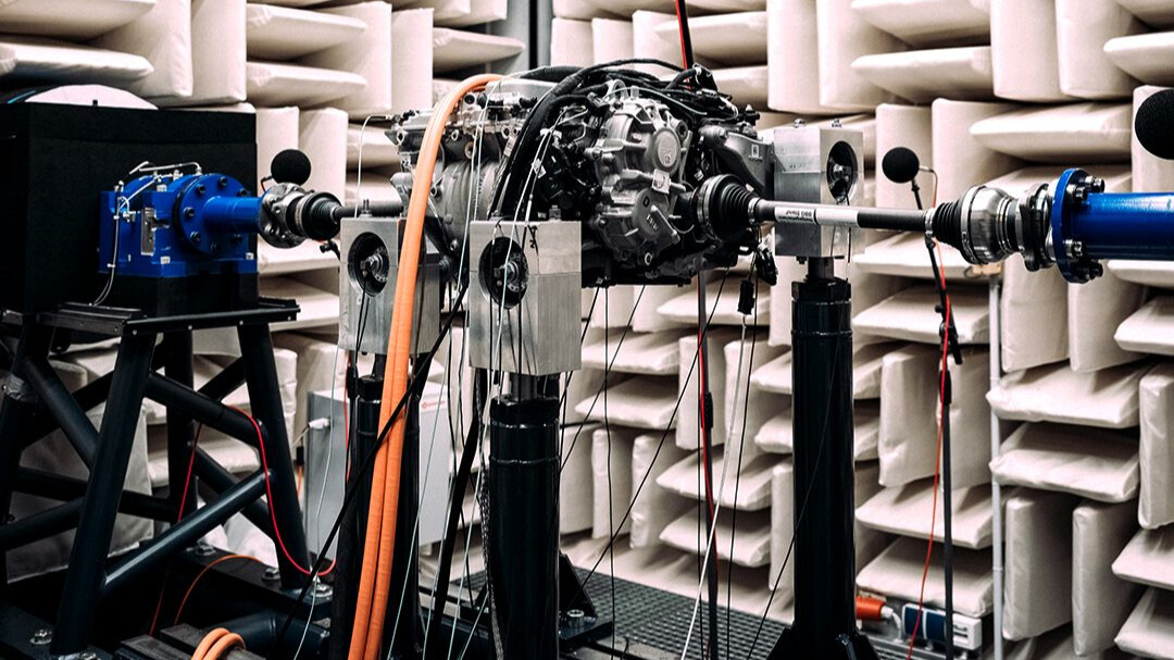 BMW M Neue Klasse iniciará en 2027 una nueva generación de vehículos eléctricos de alto desempeño con cuatro motores, batería superior a 100 kWh y arquitectura digital avanzada.