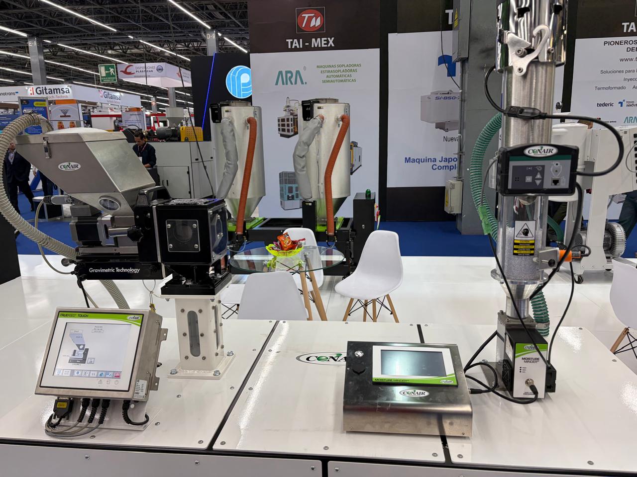 Cargador conectado al Moisture Minder