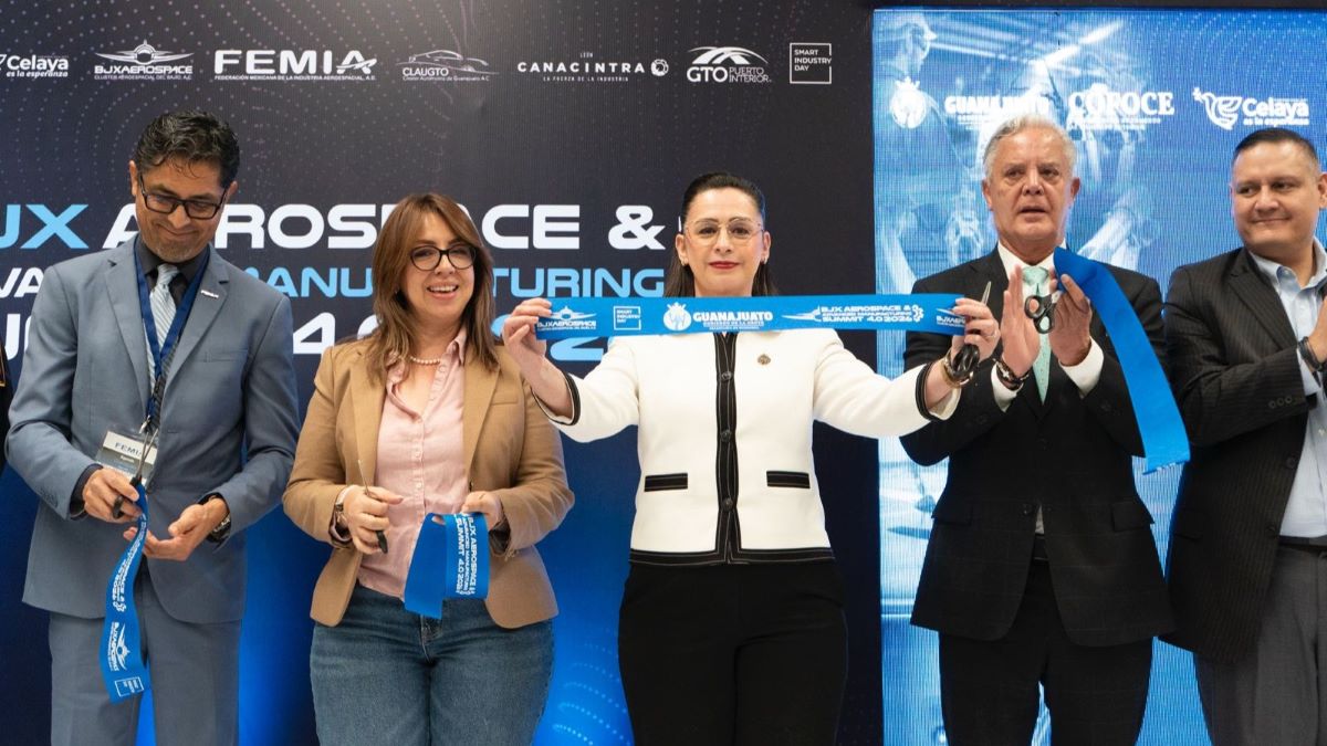 Ceremonia de inauguración del Aerospace and Advanced Manufacturing Summit 2026.