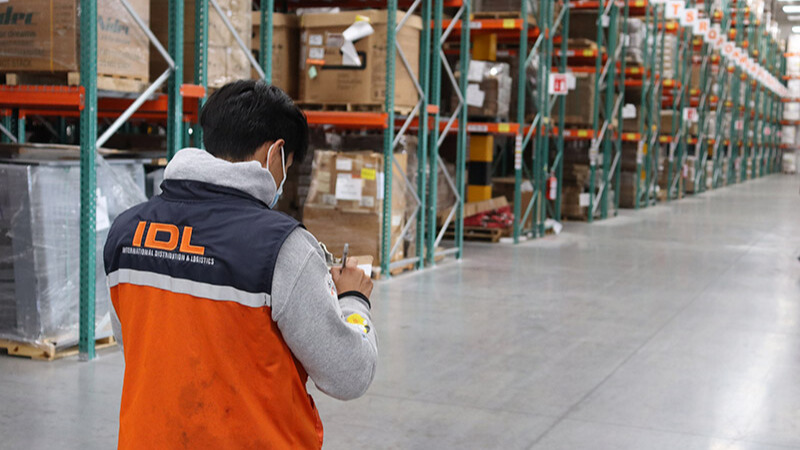 IDL consolida 20 años como aliado estratégico en logística binacional, con certificación IMMEX, almacenaje estratégico y gestión eficiente de inventarios.
