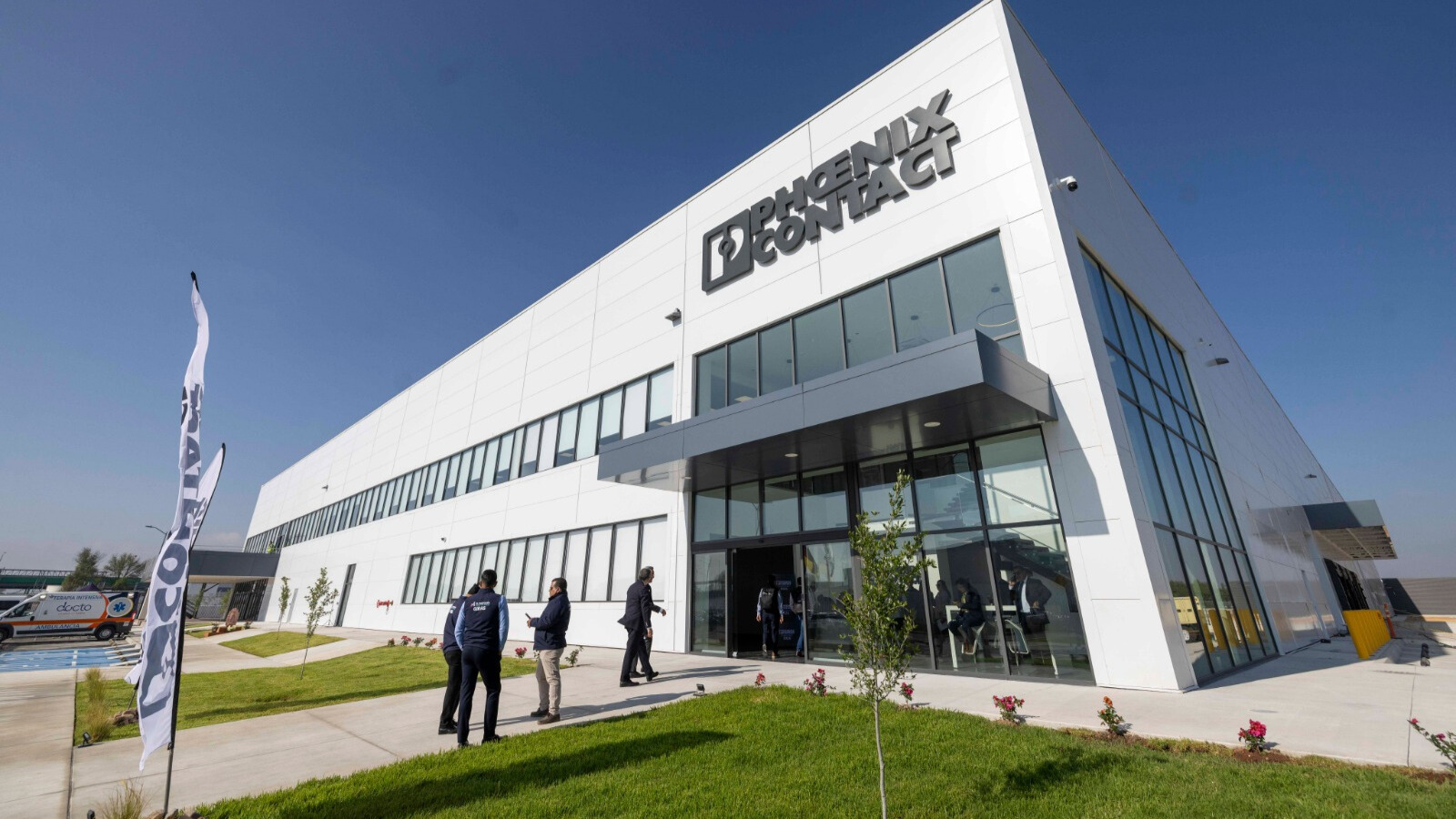 Phoenix Contact inaugura planta en Querétaro con inversión de 1,623 mdp y 700 empleos, fortaleciendo el ecosistema de manufactura avanzada en México.