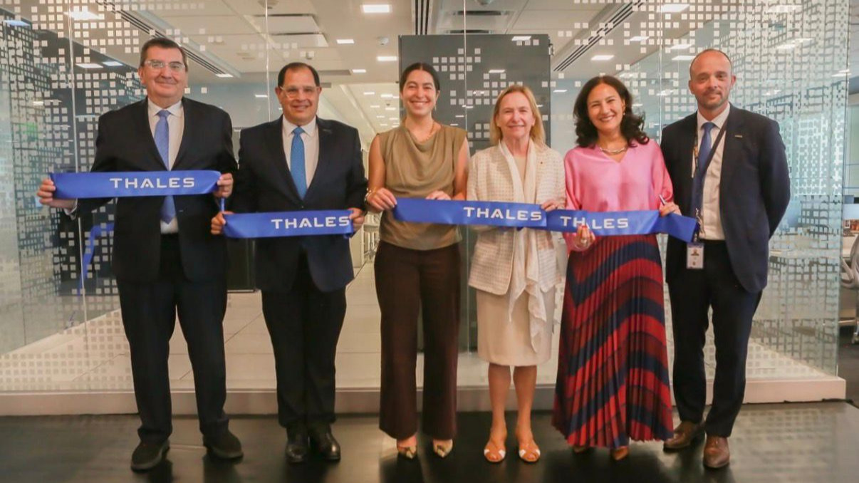 Thales amplía en CDMX su centro de proyectos para control de tráfico aéreo en América Latina