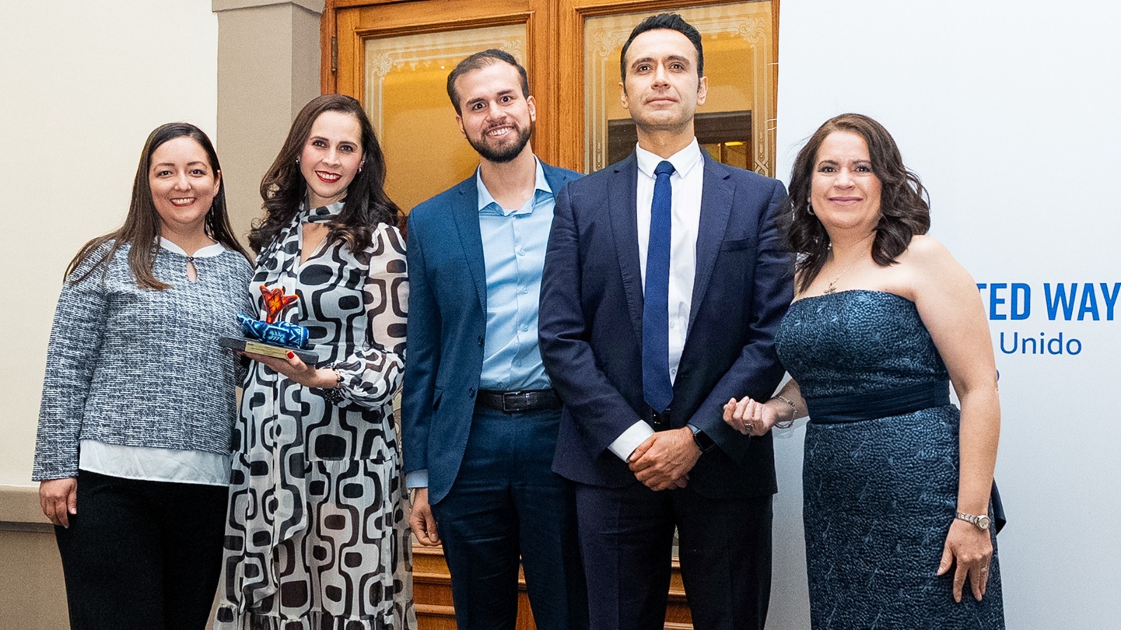 Eaton México recibe premios por su impacto social y apoyo a comunidades