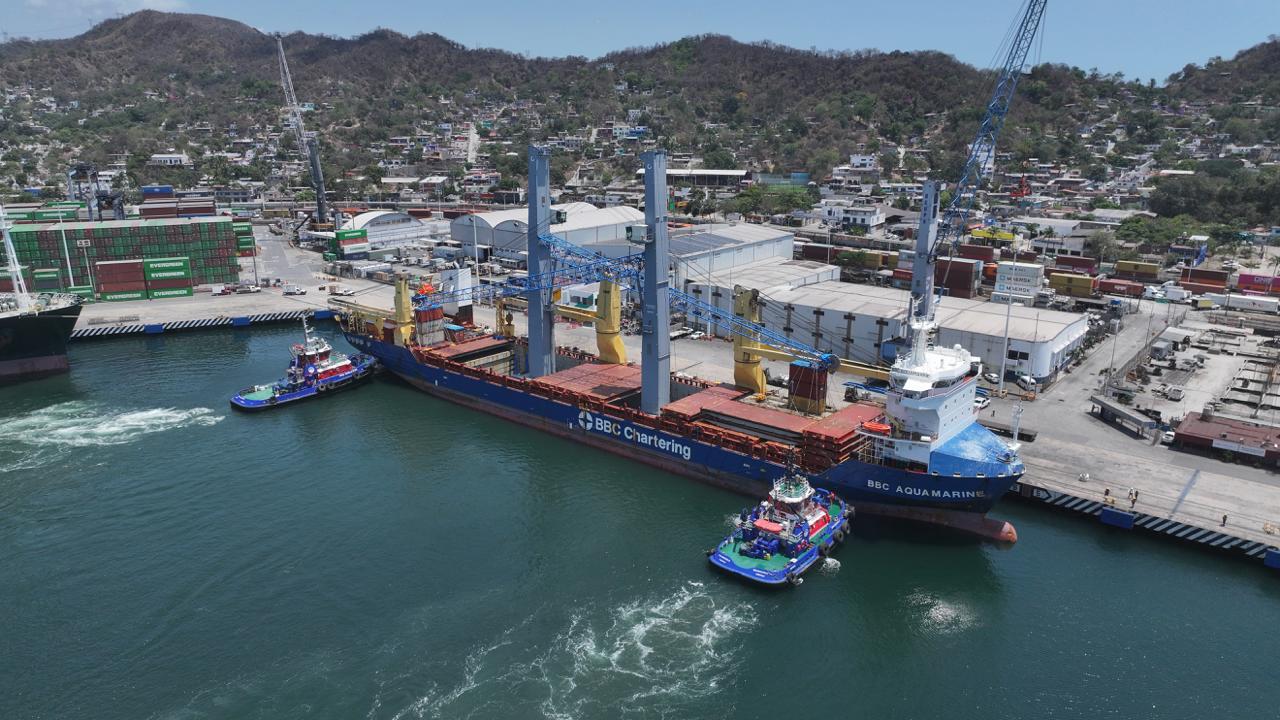 Hutchison Ports invierte más de 300 mdp en grúas eléctricas para Manzanillo