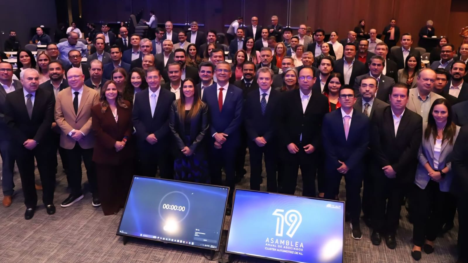 La ceremonia reunió a líderes del sector en un espacio de colaboración e intercambio.