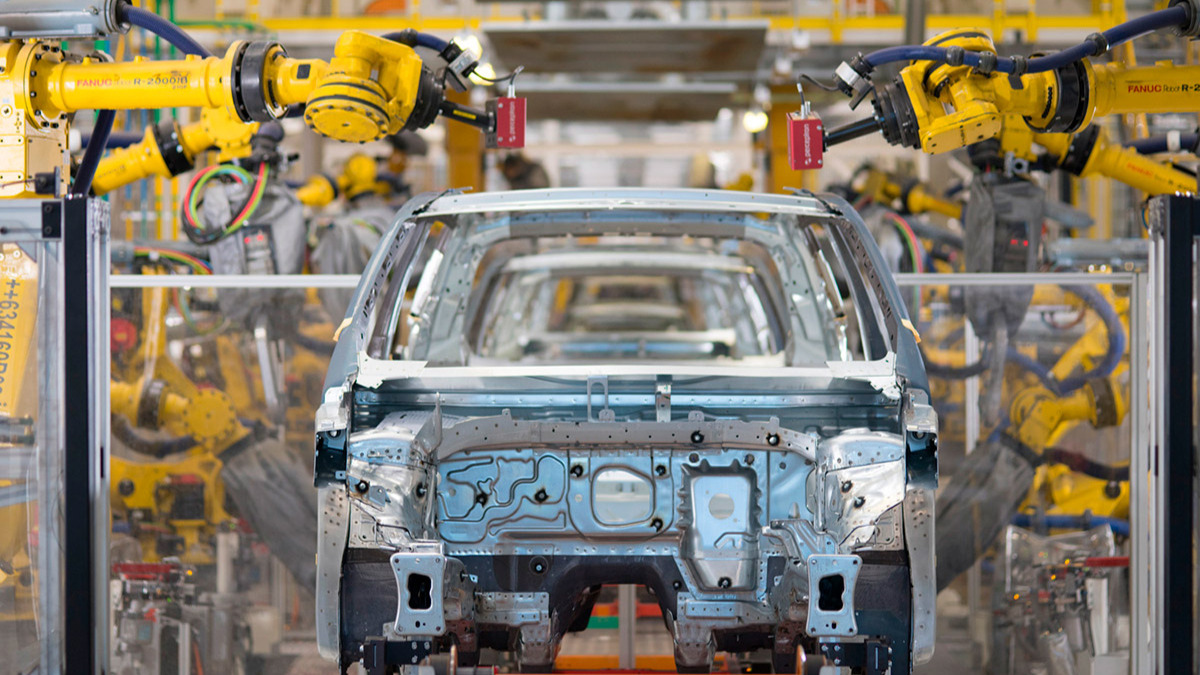 México impulsa su industria automotriz con alza de 9.35% en autopartes