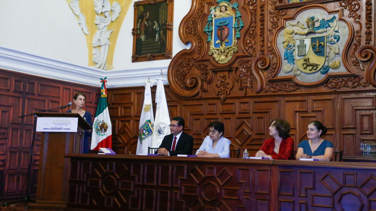 Puebla apuesta por semiconductores y autos eléctricos para liderar la innovación en México