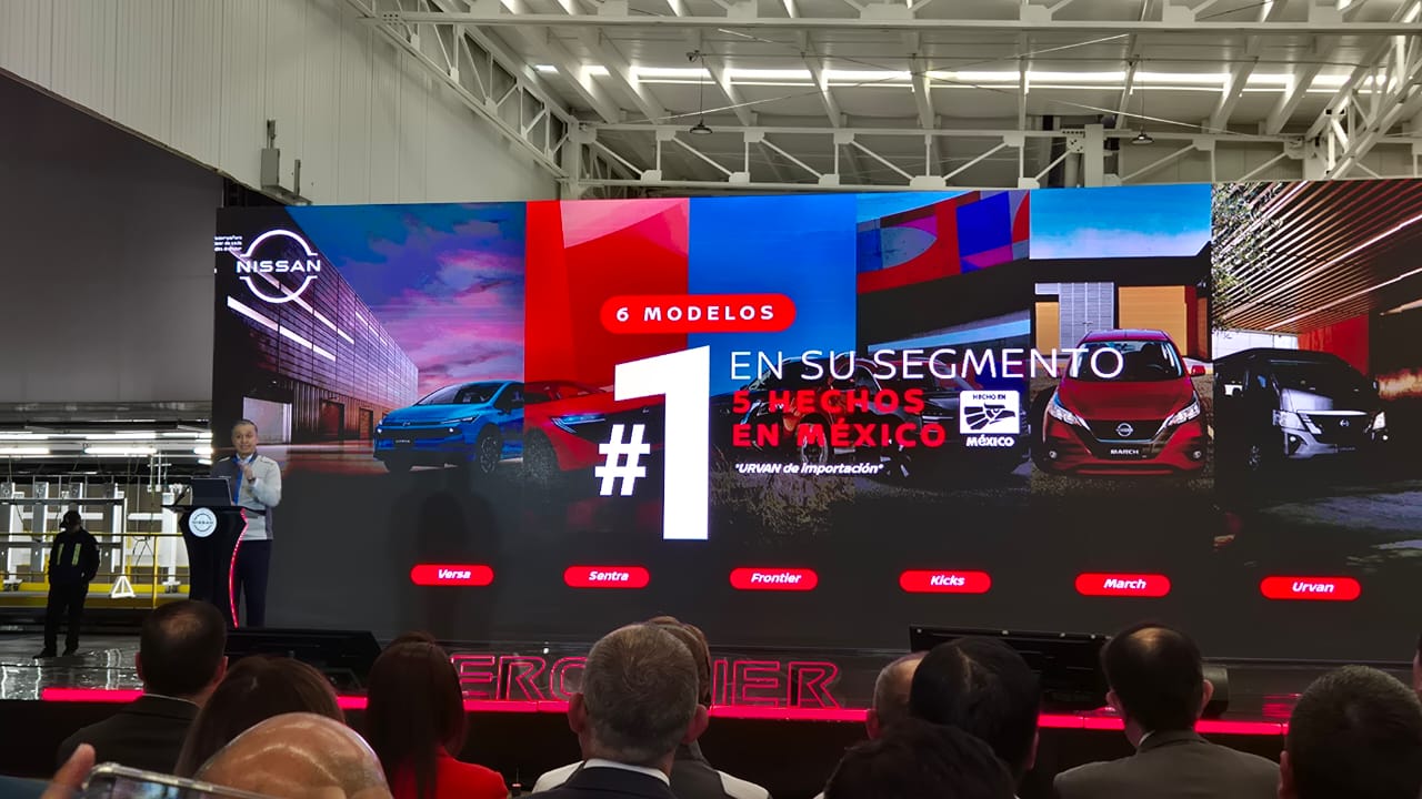 Qué modelo de Nissan se produce en Aguascalientes y cuántas unidades fabrica