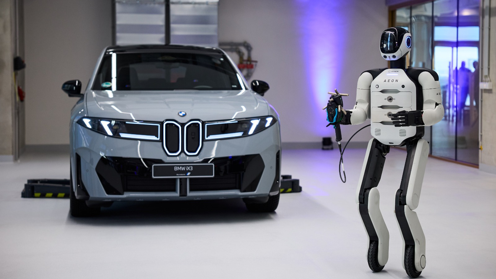 ¿Robots humanoides en fábricas? BMW ya lo está haciendo