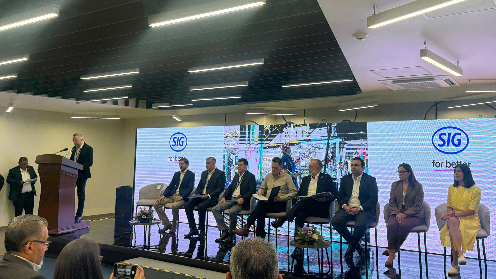 SIG invierte 1,910 mdp en Querétaro para duplicar su producción