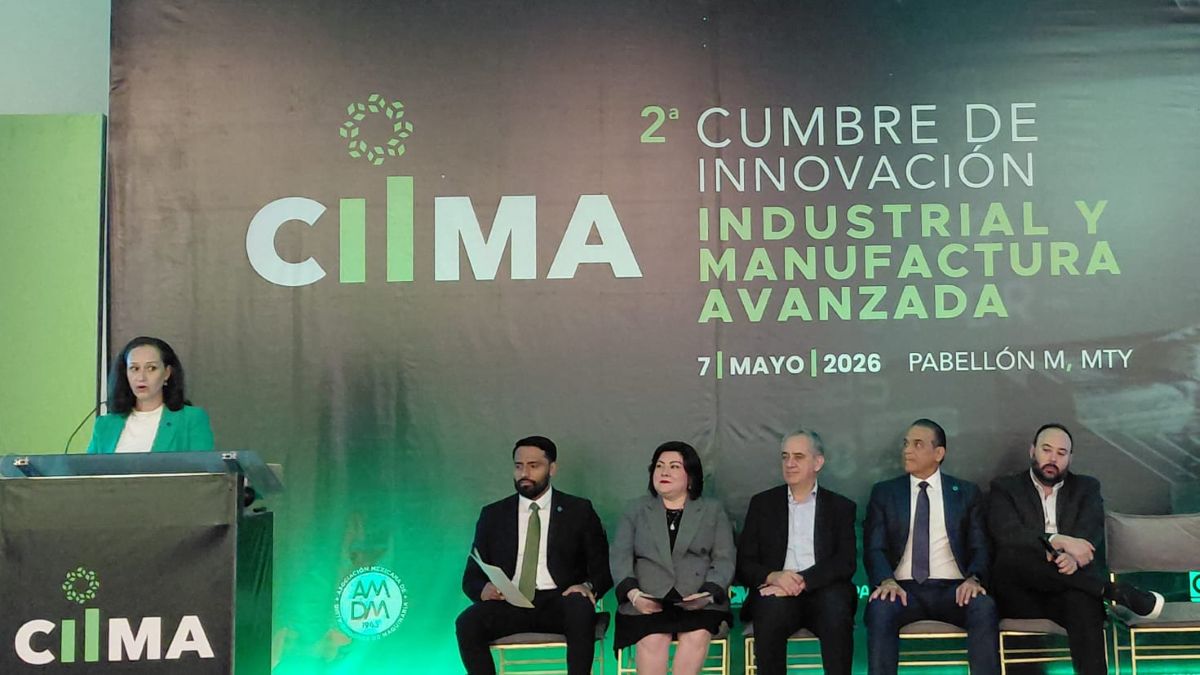 Durante el día se realizarán conferencias y paneles enfocados en Inteligencia Artificial, automatización y otros temas de interés.
