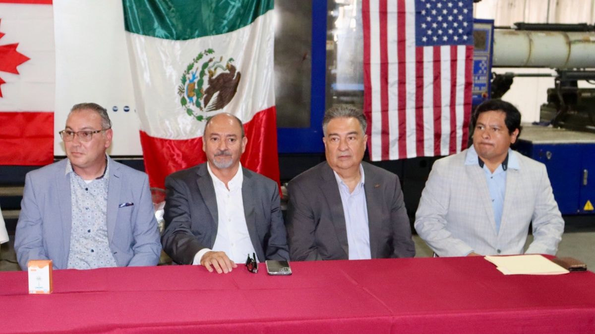 Steven Leblond, presidente de ERA Group; Enrique Salinas, Secretario de Desarrollo Económico de Matamoros; Adam Gonzalez, CEO de COSTEP; Magdaleno Flores, Dir. de CAS Global LLC.