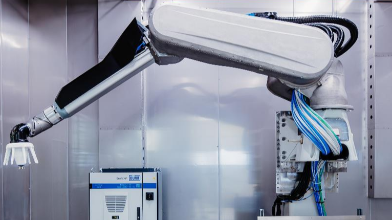 Dürr lanza robots de pintura que reducen costos en la industria automotriz
