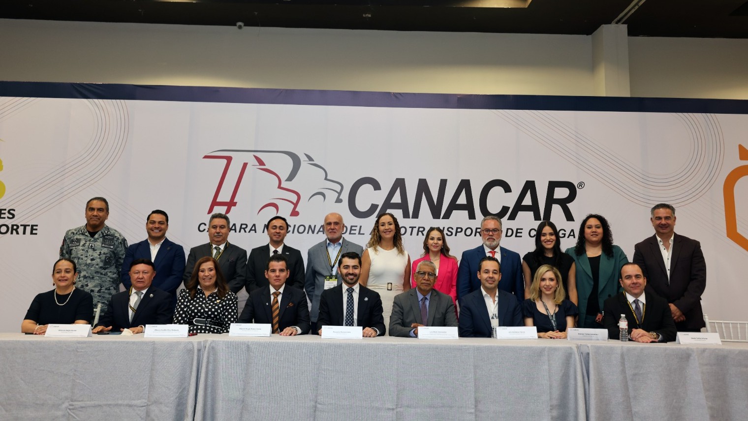 Expo Proveedores del Transporte y Logística 2026: autotransporte mueve 58% de la carga en México