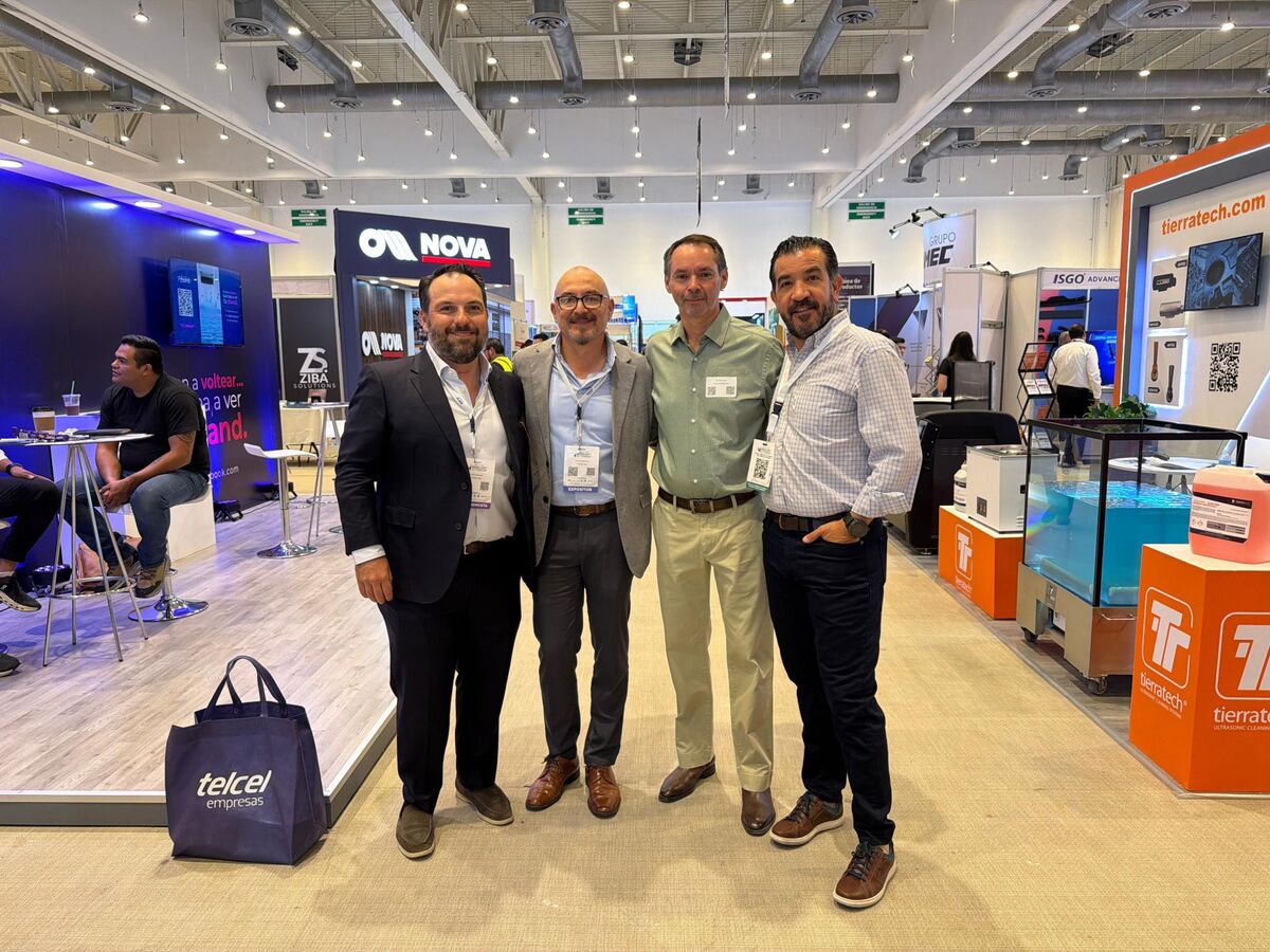 FORUM CRE y especialistas de la industria realzaron al Puerto durante la IV Cumbre Internacional de Proveedores de la Industria Automotriz en Querétaro.