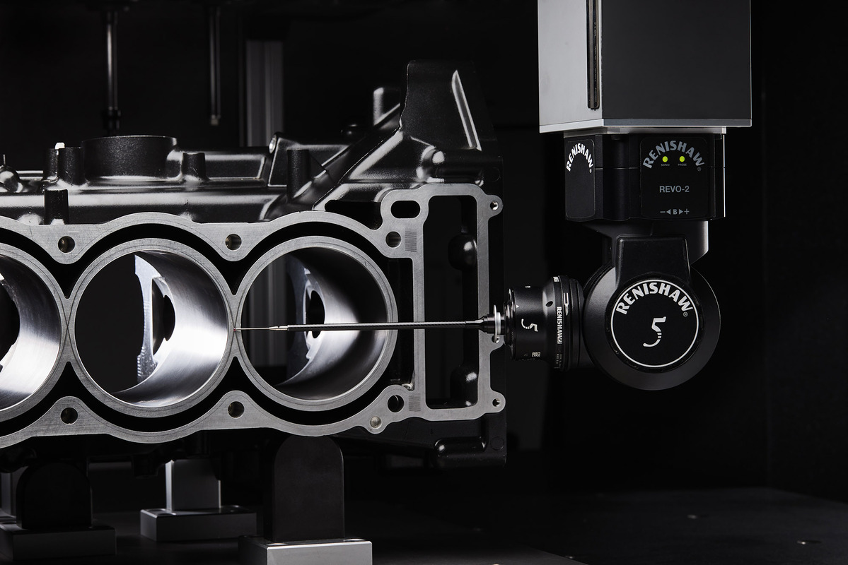 Metrología más rápida y flexible con el sistema REVO de Renishaw
