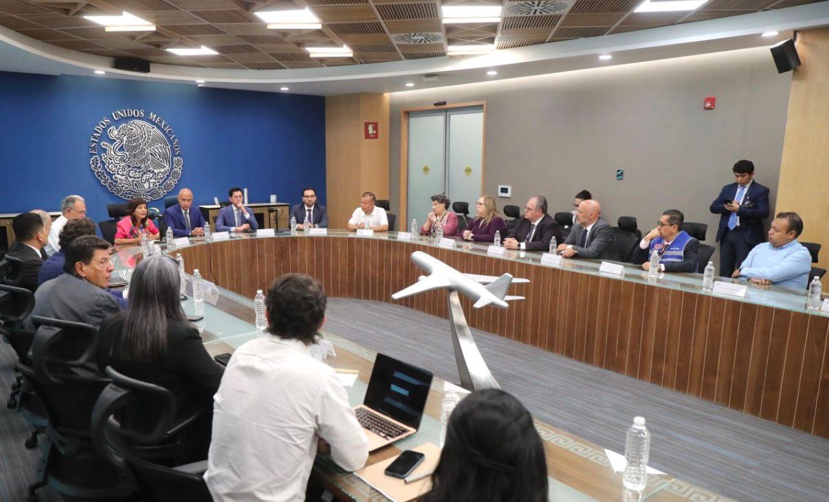 Comitiva AMACARGA, ANAM y SRE, se reunieron en el AIFA con el fin de realizar acciones en conjunto que impulsen el comercio bilateral.