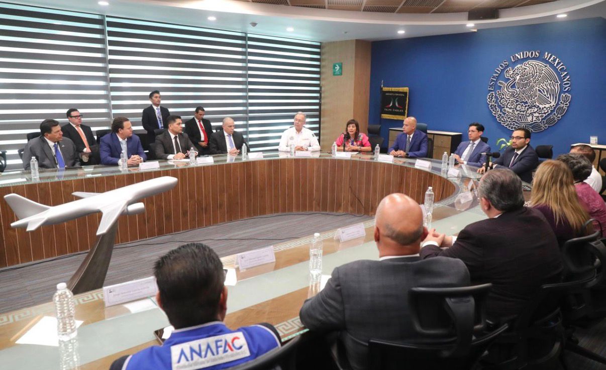 Comitiva AMACARGA, ANAM y SRE, se reunieron en el AIFA con el fin de realizar acciones en conjunto que impulsen el comercio bilateral.