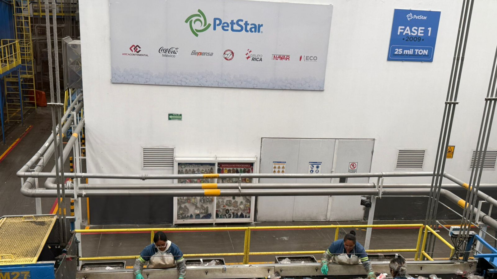 La empresa genera más de 2,200 empleos directos y cerca de 49,000 indirectos.