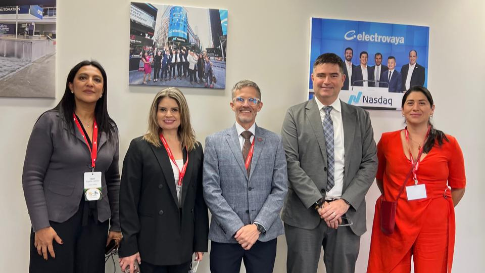 Puebla busca atraer inversiones de Canadá en electromovilidad y tecnología