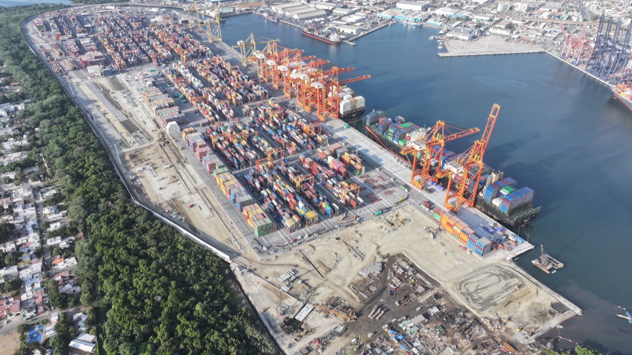 Puerto de Manzanillo acelera expansión logística con inversión de 300 mdd
