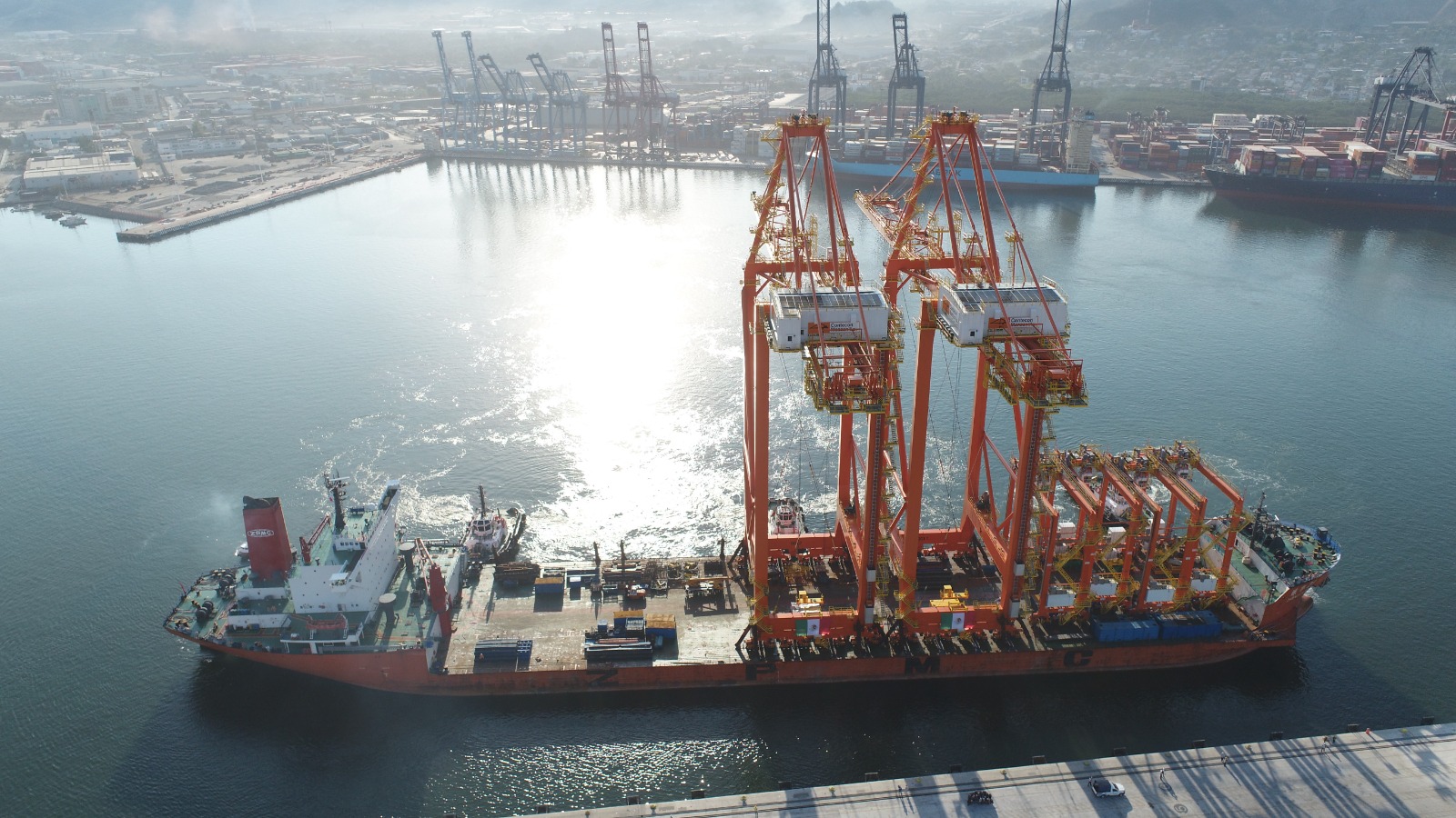 Puerto de Manzanillo rompe récord y mueve 1.3 millones de contenedores en 2026