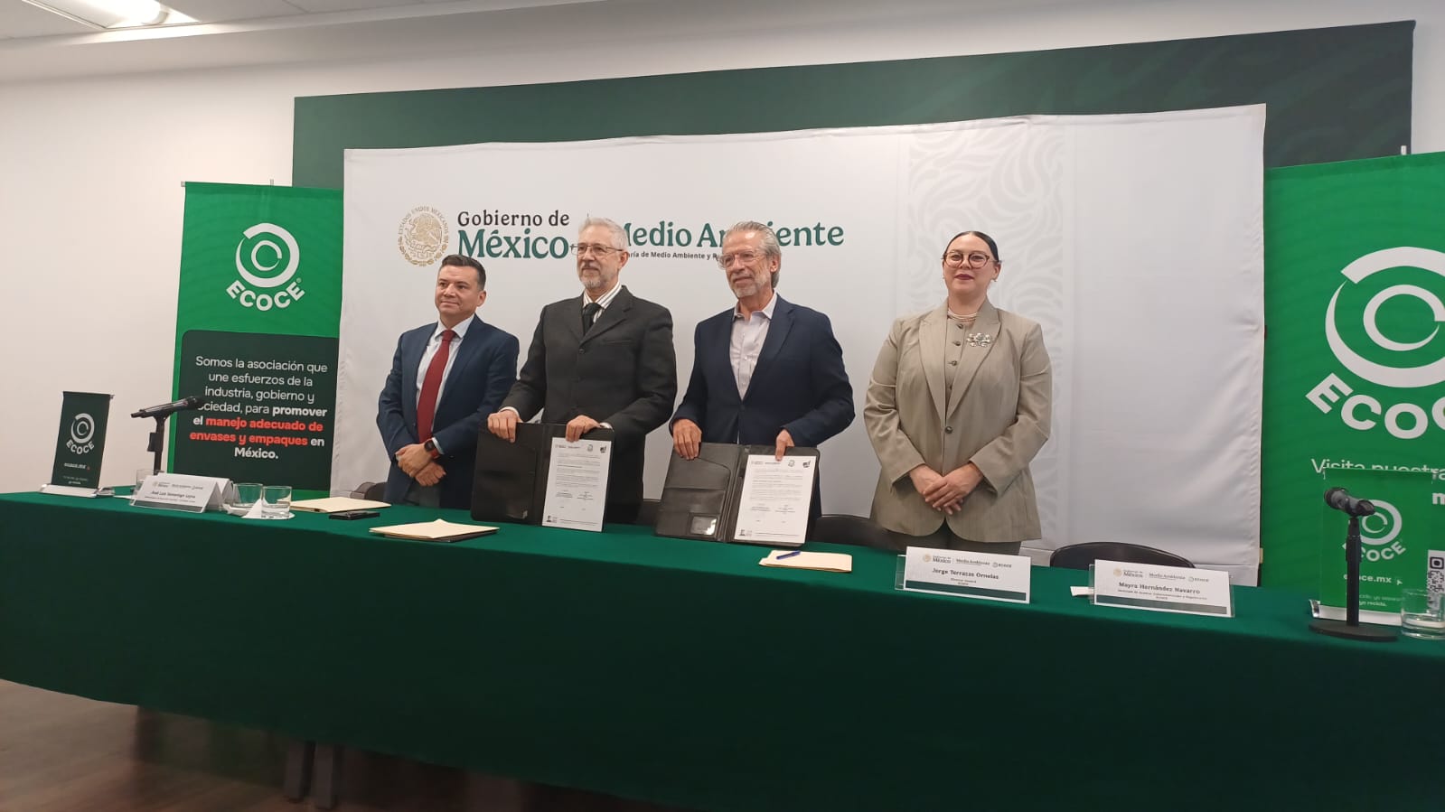 Semarnat y ECOCE impulsan economía circular para ampliar reciclaje y recuperación de residuos en México