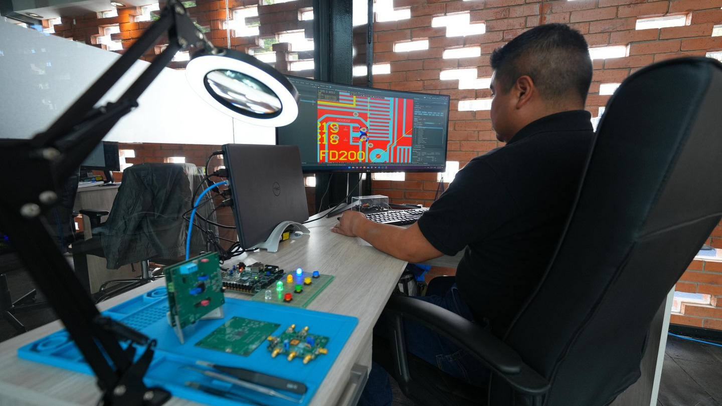 Semiconductores y movilidad eléctrica colocan a Puebla en el mapa tecnológico