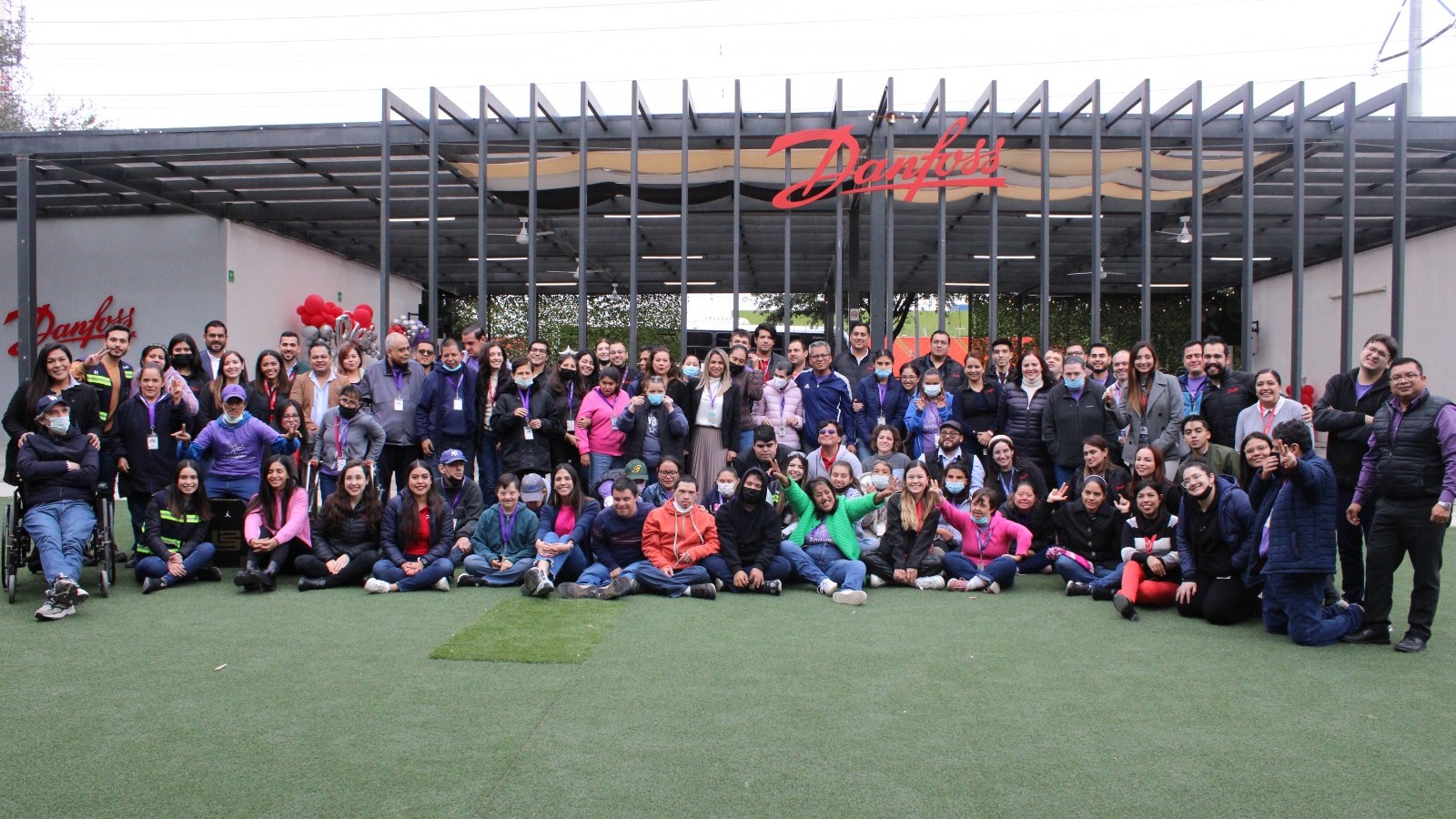 Danfoss apuesta por la inclusión y alcanza 13 mil piezas semanales en una línea clave de producción