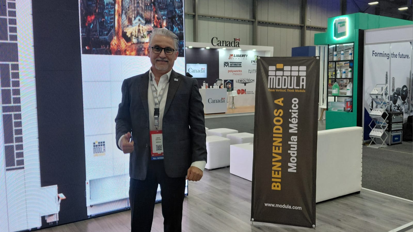 Modula impulsa la eficiencia de la manufactura automotriz con almacenes verticales inteligentes