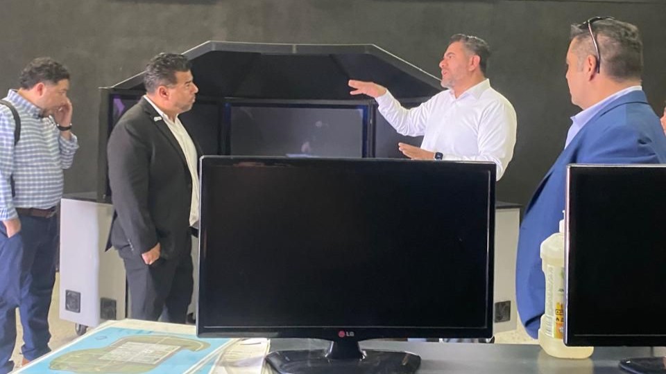 Clúster de Logística de Nuevo León apuesta por el talento con formación de operadores de quinta rueda