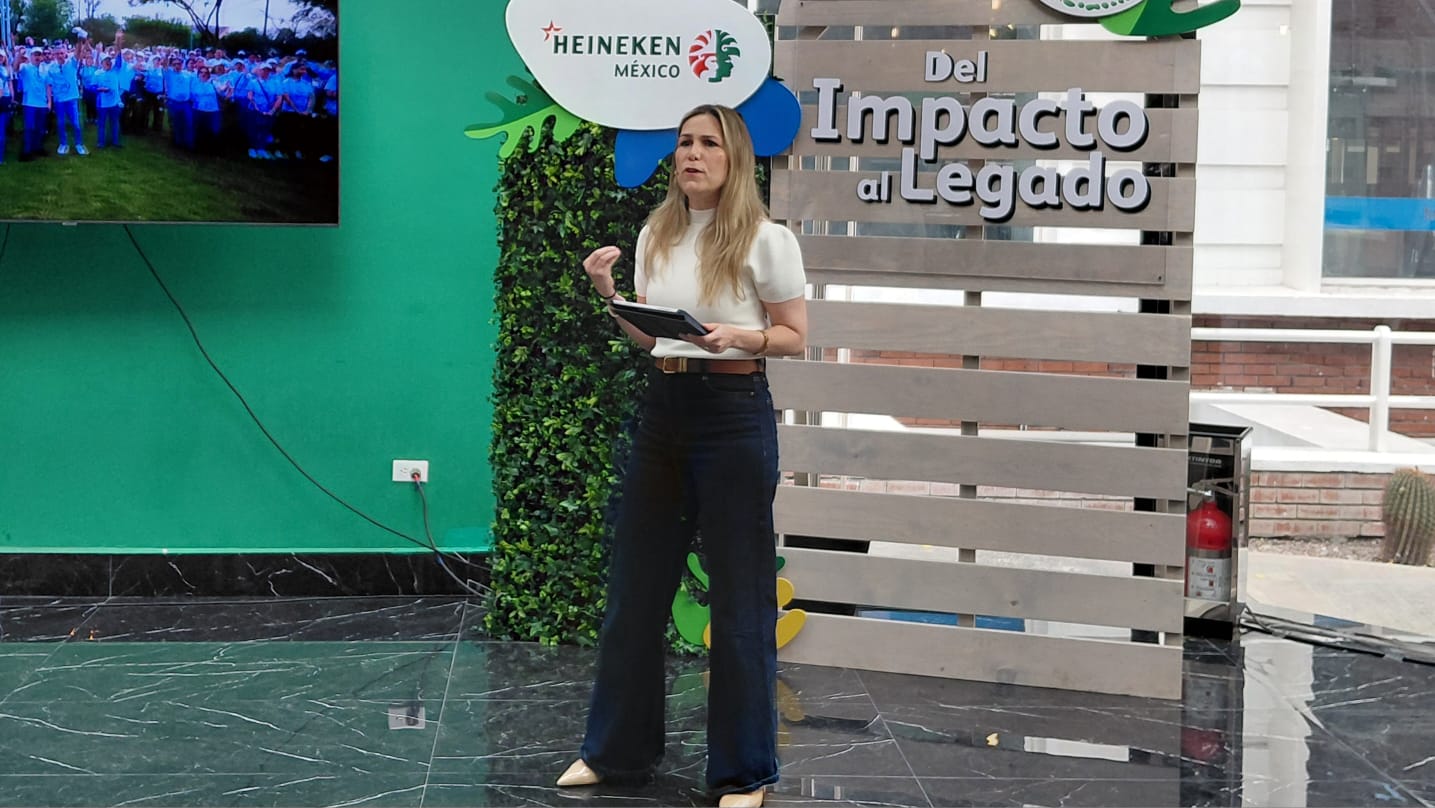 Talina González, directora de Talento y Cultura detalló los avances en equidad de género de la compañía, destacando que las mujeres ya ocupan más del 30% de los puestos directivos en la organización.