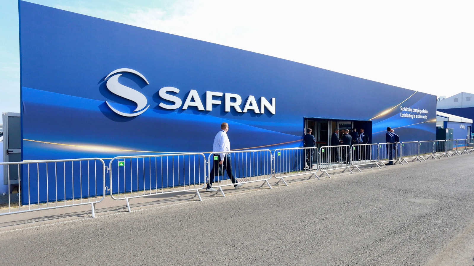 Querétaro fortaleció su presencia en Farnborough con reuniones estratégicas con Safran, Castle Metals y el Aeroclúster de Montreal para impulsar inversiones y colaboración aeroespacial.