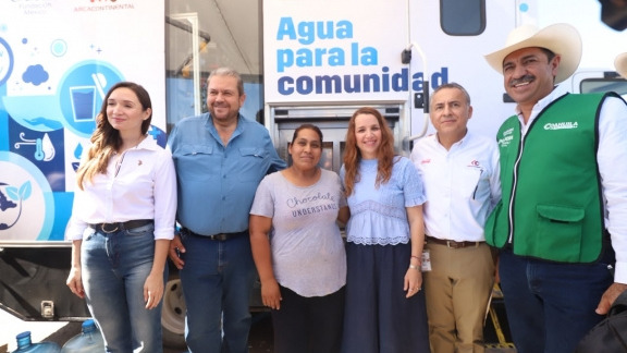 Arca Continental activa planta móvil que potabiliza hasta 80 mil litros de agua al día