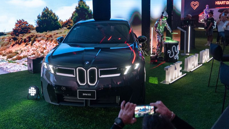 BMW iX3 llega a México con hasta 805 km de autonomía y estrena la era Neue Klasse