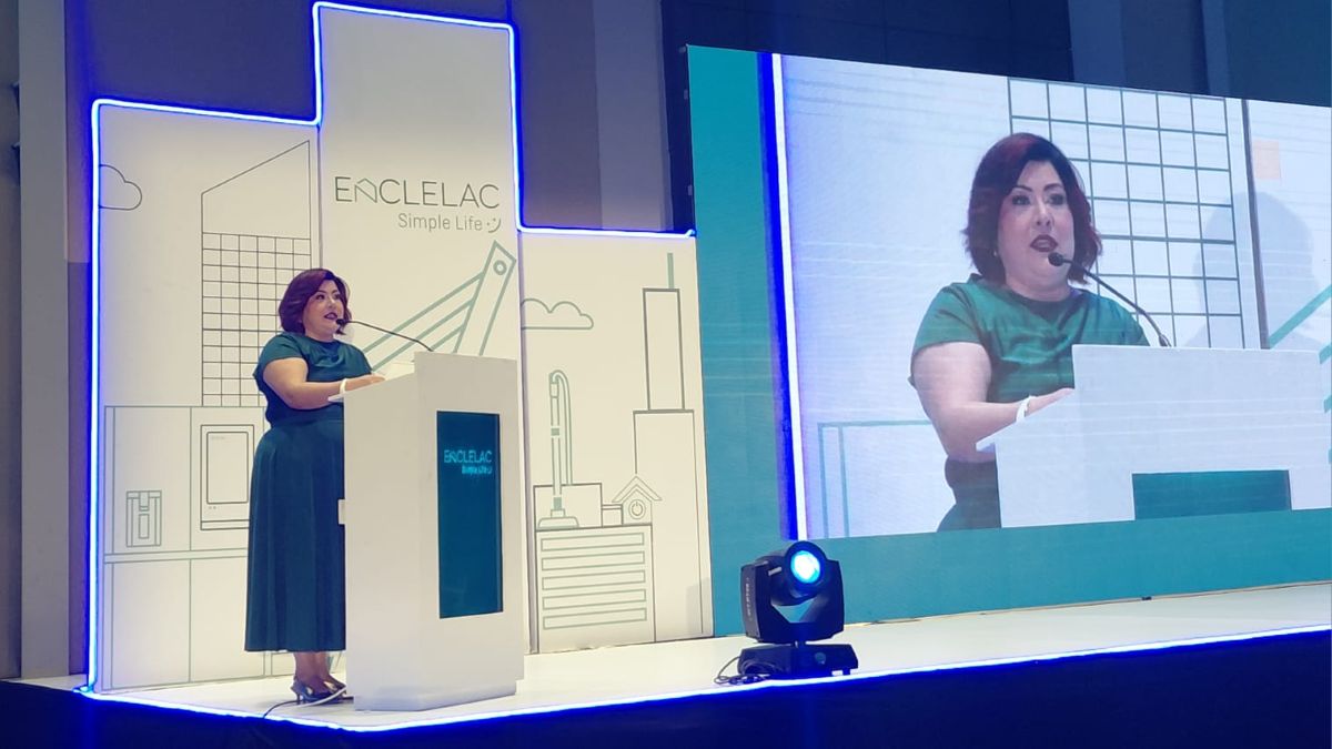 Durante la apertura del ENCLELAC 2026, Yoelle Rojas destacó la necesidad de que la cadena de suministro migre del modelo de bajo costo hacia la ingeniería, el diseño y el fortalecimiento tecnológico de las Pymes.