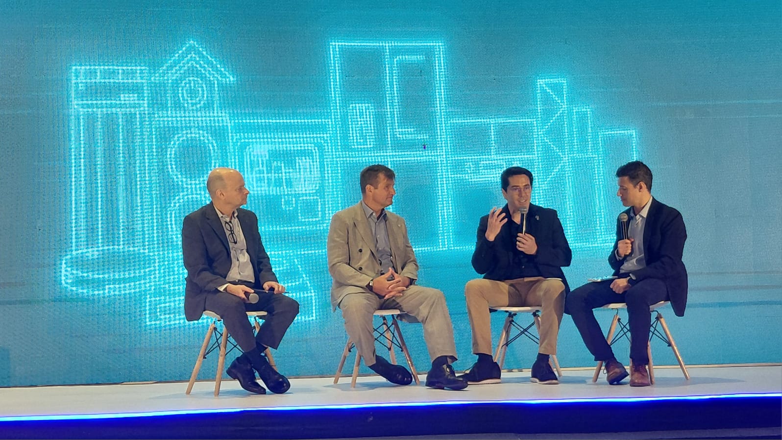 Alejandro Canela, vicepresidente de Siemens, detalló el rol estratégico de los gemelos digitales para asegurar la rentabilidad en modelos As a Service.