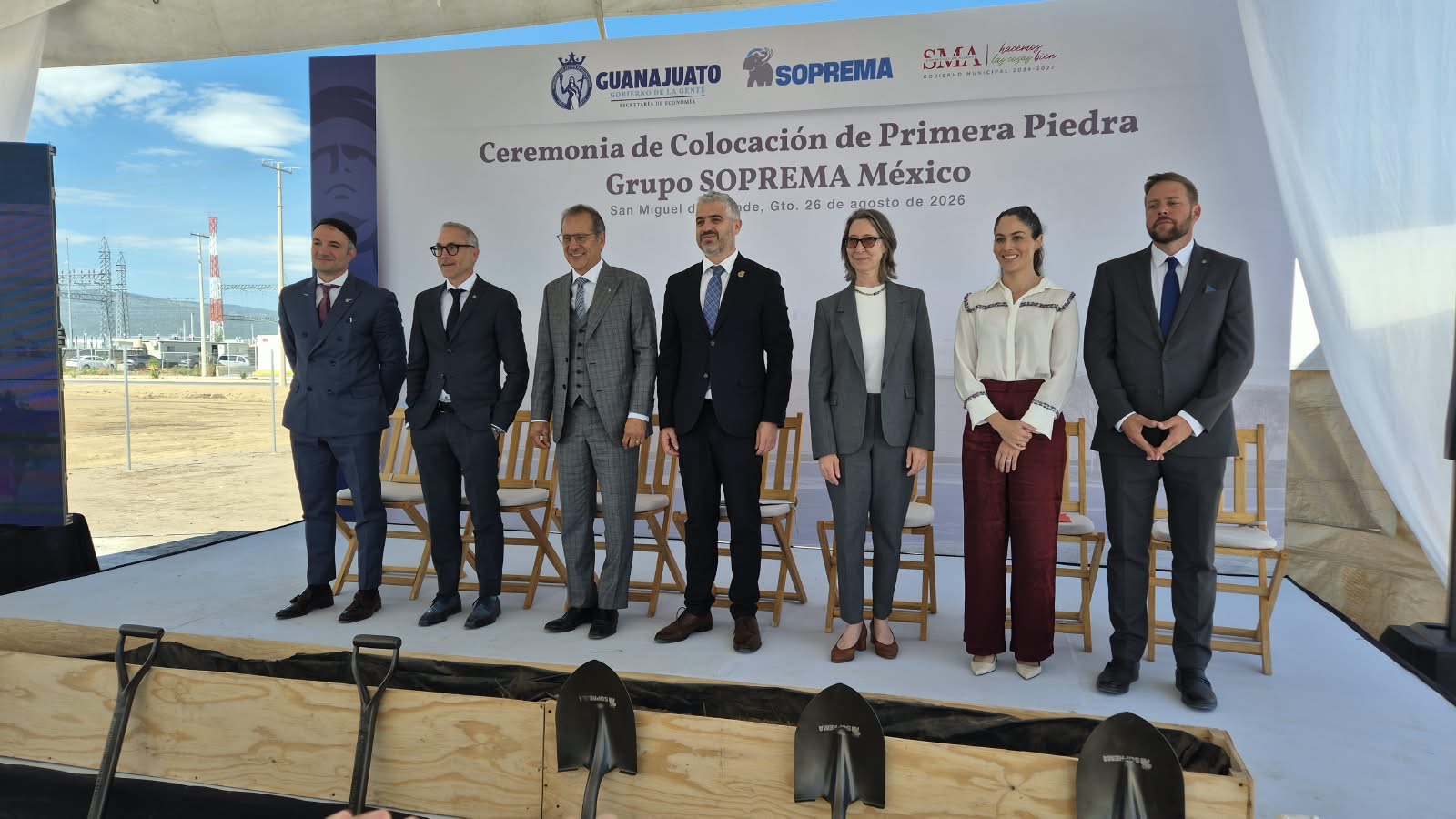 Soprema coloca primera piedra de su nueva planta en Polígono Empresarial San Miguel de Allende