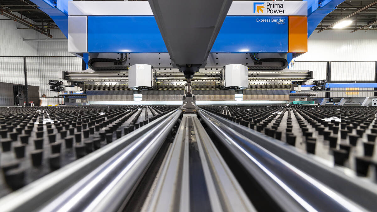 Doblado de paneles: automatización y precisión ante las nuevas necesidades de manufactura