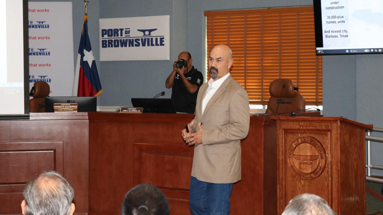 Gilberto Salinas, CEO de Greater Brownsville Economic Development Corporation