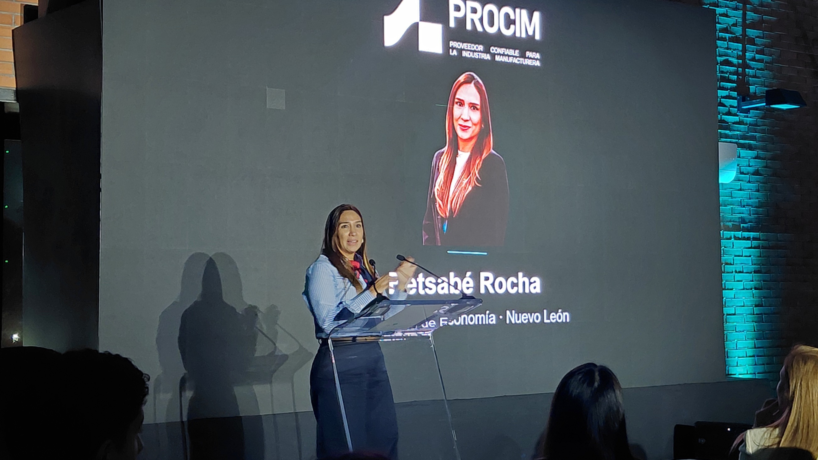 La secretaria de Economía Betsabé Rocha, resaltó el impulso a la integración de Pymes locales a las cadenas globales de valor para fortalecer la competitividad industrial del estado.