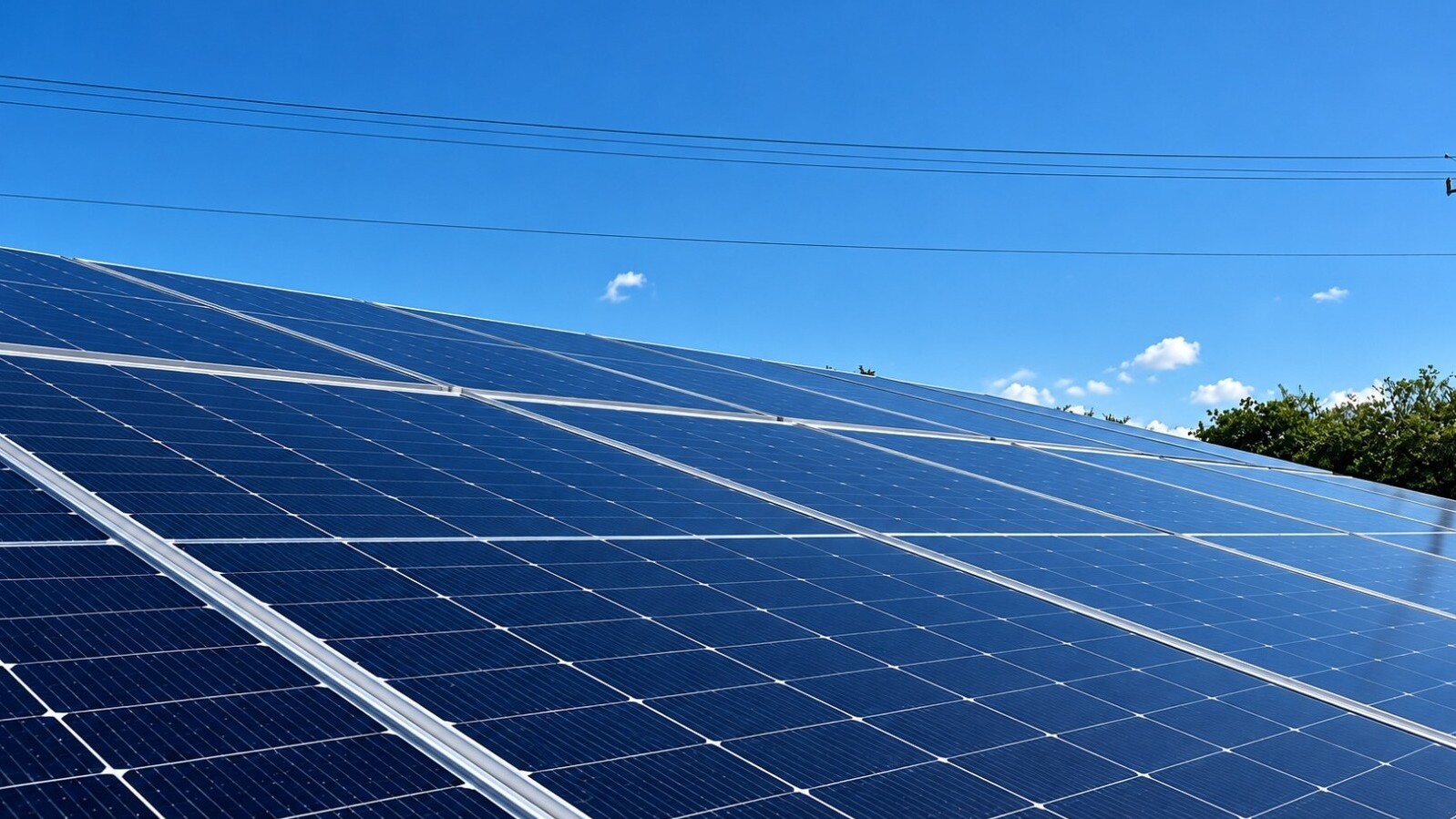 Parque solar y baterías: así modernizará el Aeropuerto de Monterrey su infraestructura energética