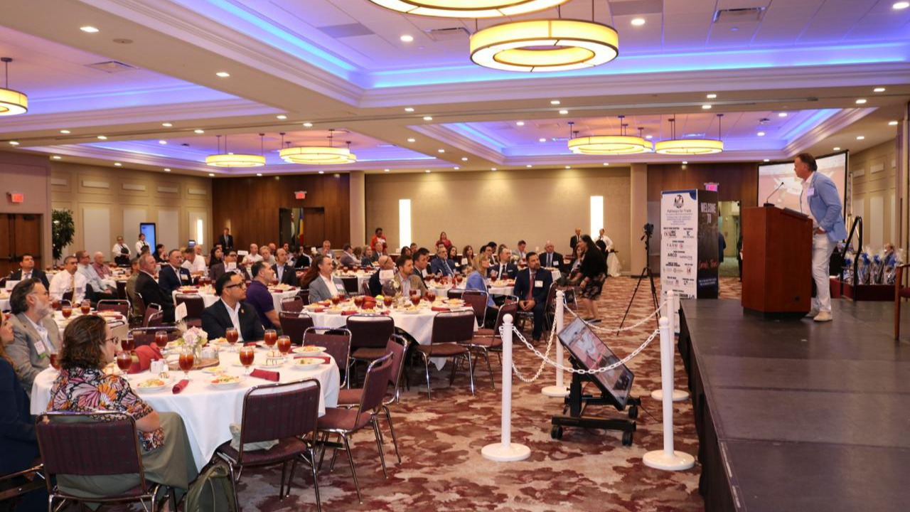 Pathways for Trade 2026 traza el camino para el futuro logístico e industrial de Laredo