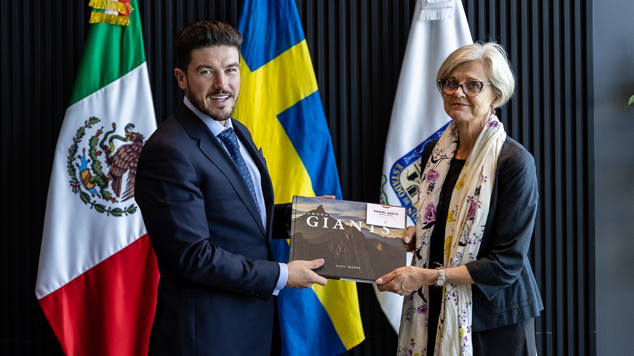El gobernador Samuel García y la embajadora de Suecia en México, Pernilla Josefsson Lazo, abordaron el fortalecimiento de la relación económica y los proyectos de inversión en la entidad.