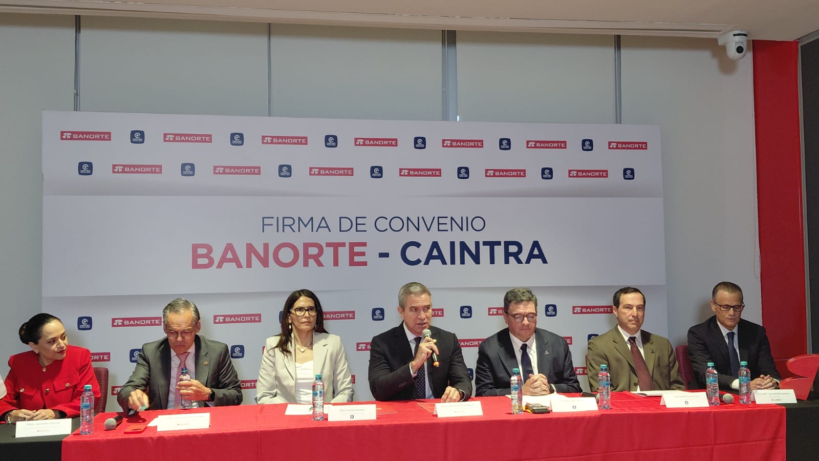 Créditos de hasta 8 millones de pesos: CAINTRA y Banorte abren financiamiento para Pymes