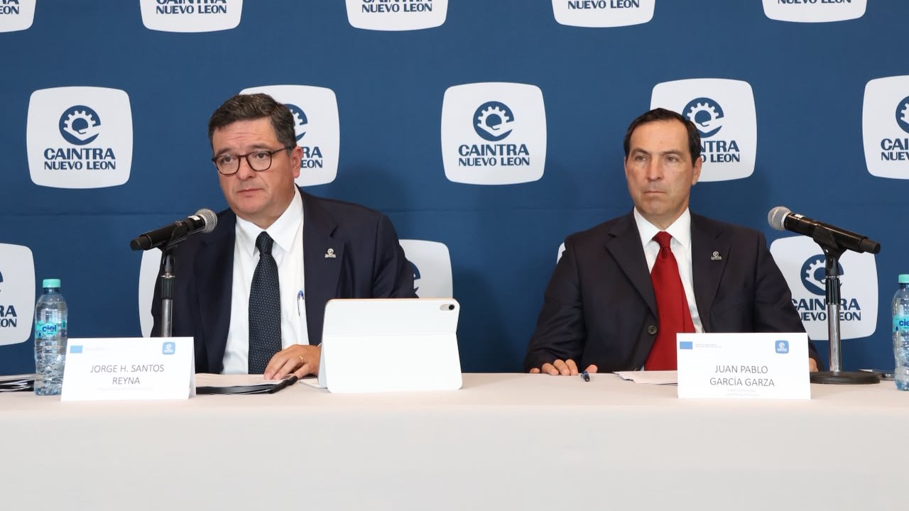 Modelo Dual de CAINTRA logra que 7 de cada 10 jóvenes consigan empleo en Nuevo León